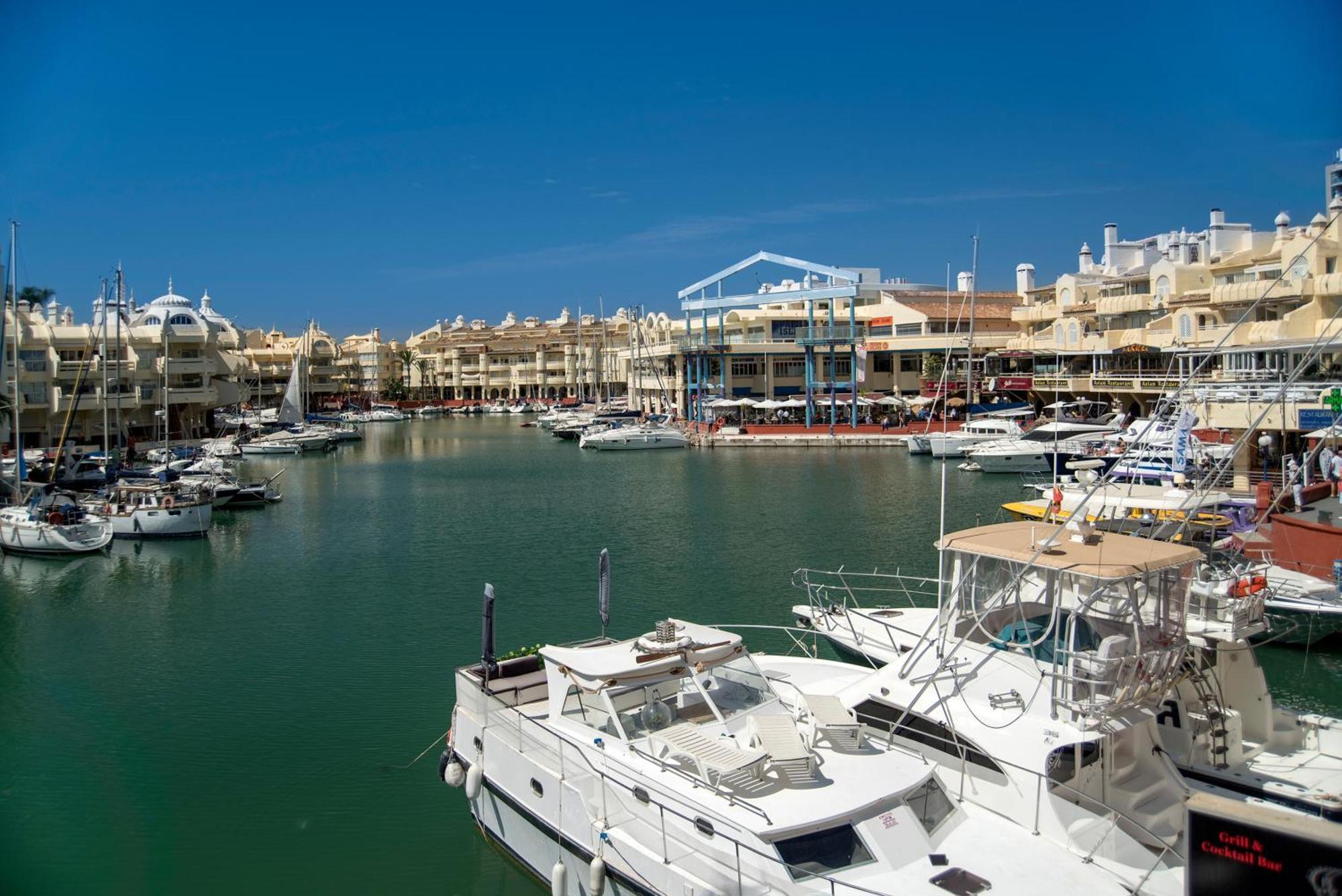 Urb Pueblo del Parque, Luxury 2 bedroom apartment. Fantastic central location. Benalmádena Esterno foto